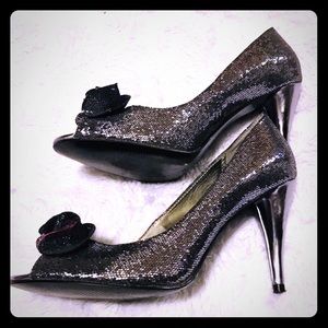 Silver formal heel 7.5M